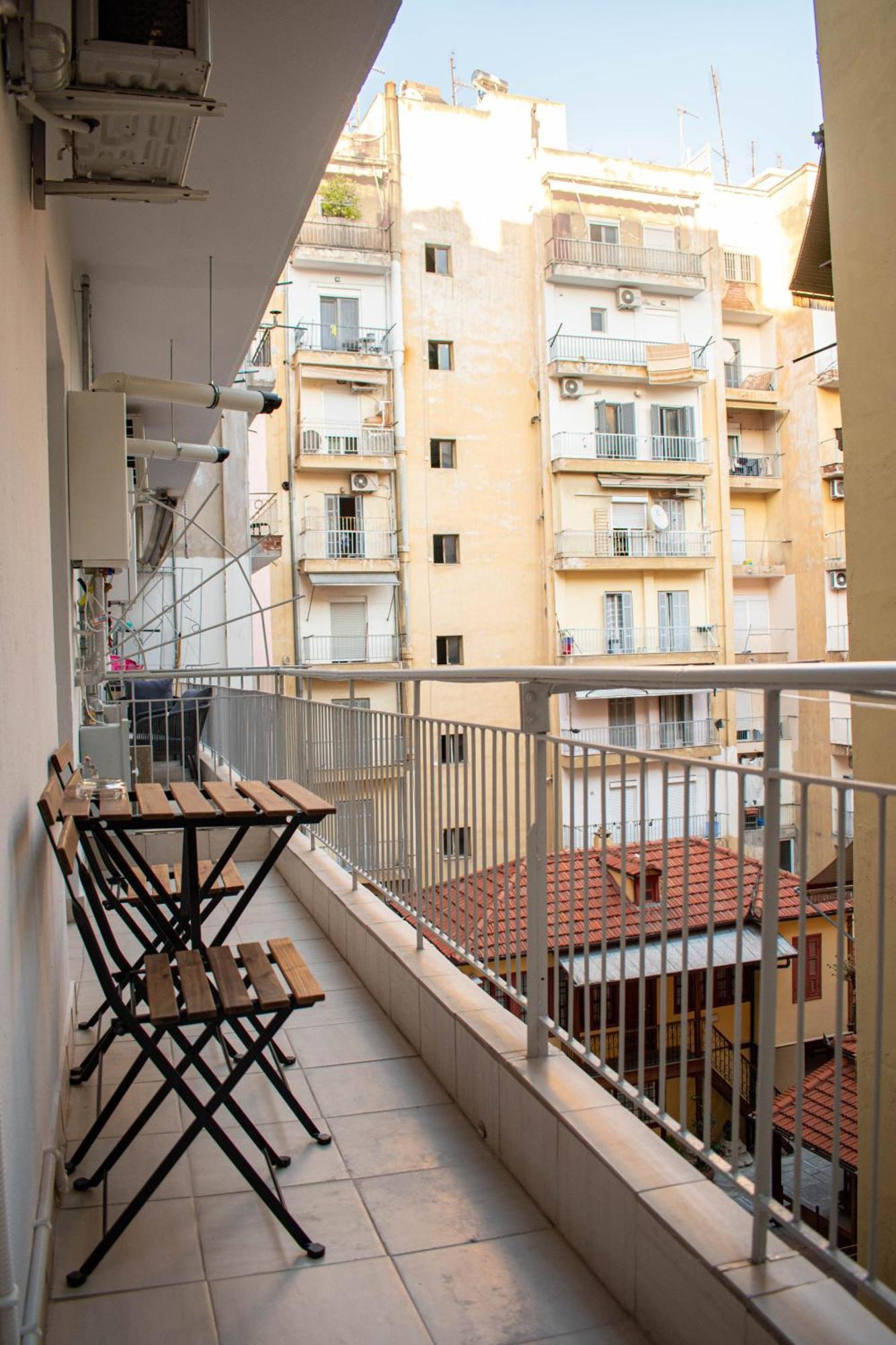 C.6 Ploumeria #city_center Thessalonique